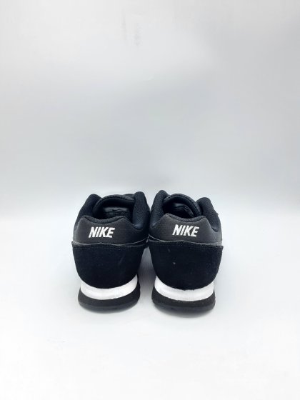 baskets noires nike de seconde main