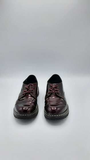 Derbies vernie de seconde main