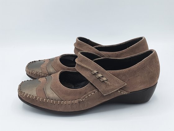Chaussure compensée à velcro cuir 38 marron de seconde main