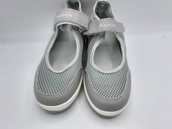 Baskets FASHION grises de seconde main