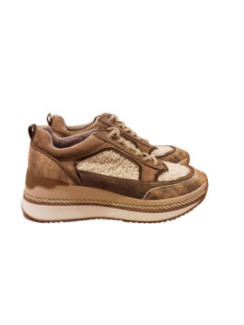 Baskets beiges et blancs de seconde main