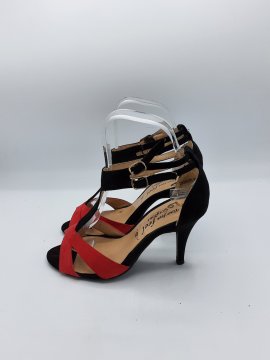 Sandales New Look noir et rouge de seconde main