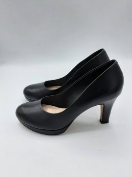 ESCARPIN NOIR EN CUIR CLARKS DE SECONDE MAIN