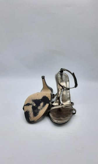 Sandales à talons argenté de seconde main