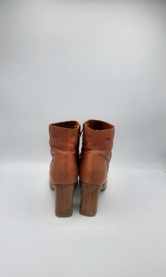 Paire de bottines de seconde main