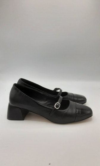 Paire d’escarpins de seconde main