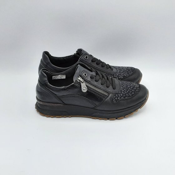 Baskets Rieker noir de seconde main