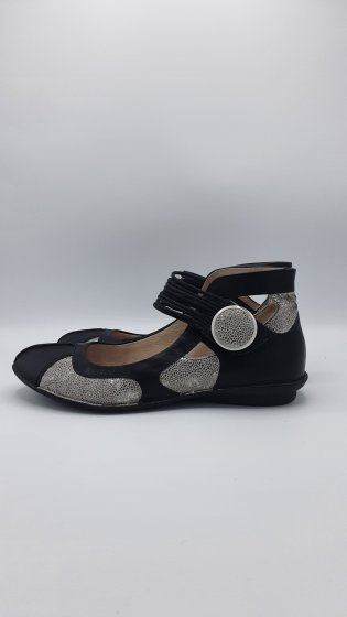 Ballerine noir et argent de seconde mains