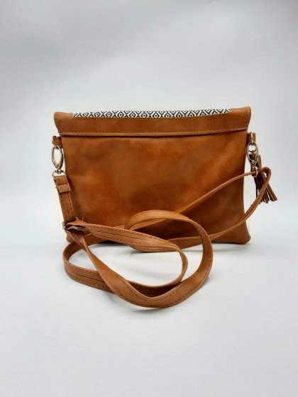 Pochette DE MARQUE INCONNUE camel de seconde main