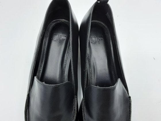 Mocassins JF noirs de seconde main