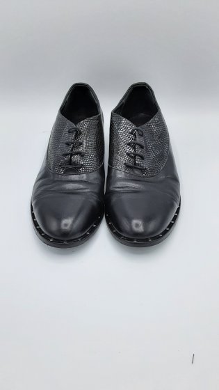 Derbies noir de seconde main
