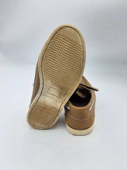 Chaussures bateau ANDRE beiges de seconde main