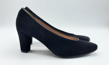 Escarpin noir en cuir nubuck de seconde main